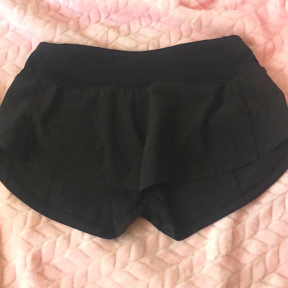 Lululemon low rise shorts black